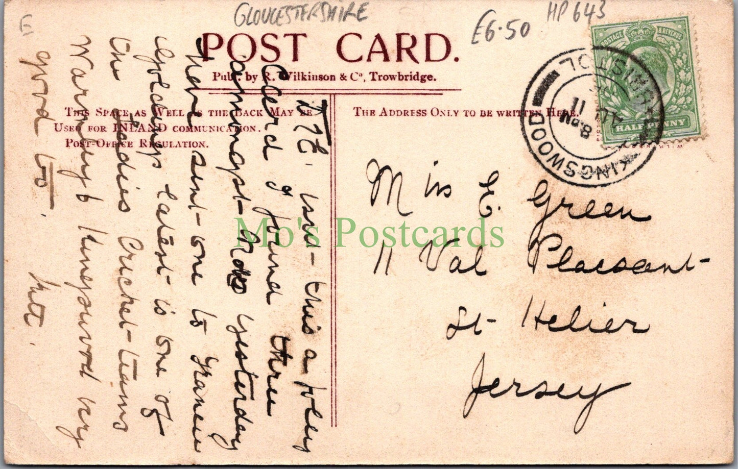 Gloucestershire Postcard - The Meet of The Duke of Beaufort's Hounds, Badminton HP643