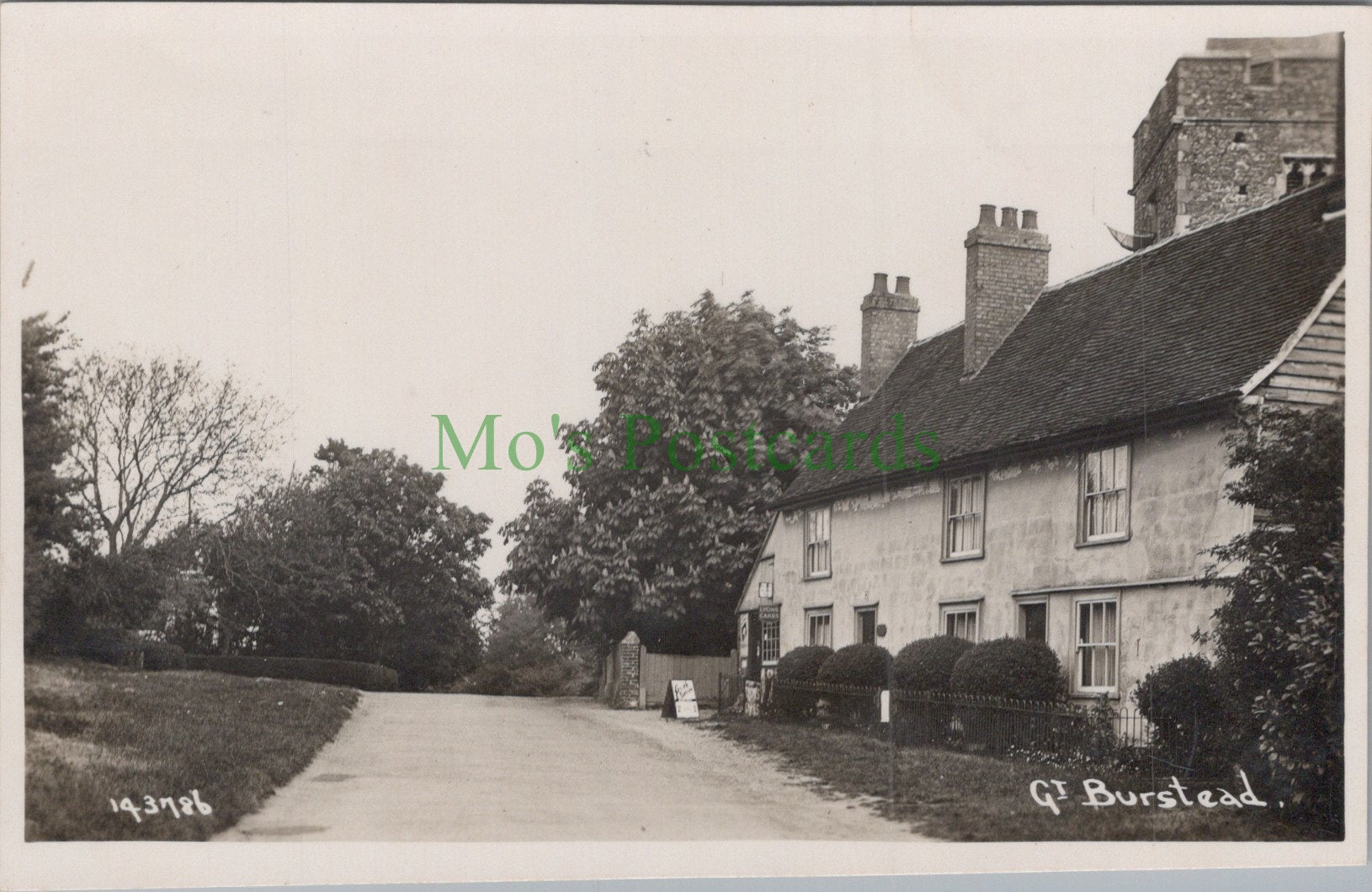 Essex Postcard - Great Burstead Village HP667