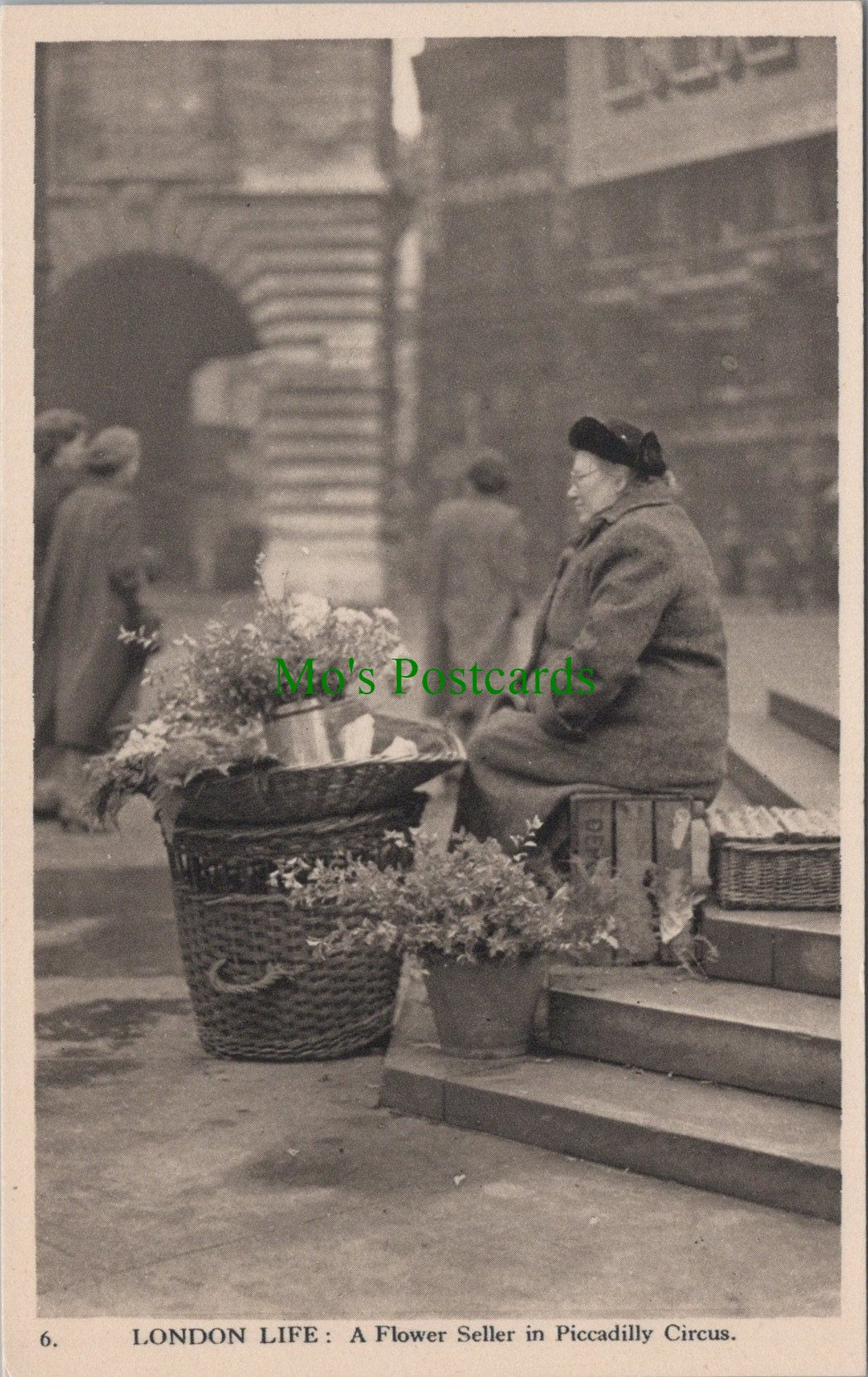 London Postcard - A Flower Seller in Piccadilly Circus Ref.SW9874