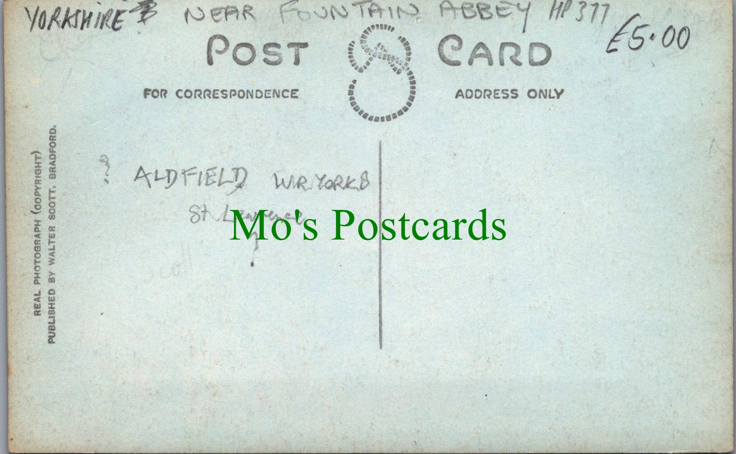 Yorkshire Postcard - Oldfield Village Ref.HP377