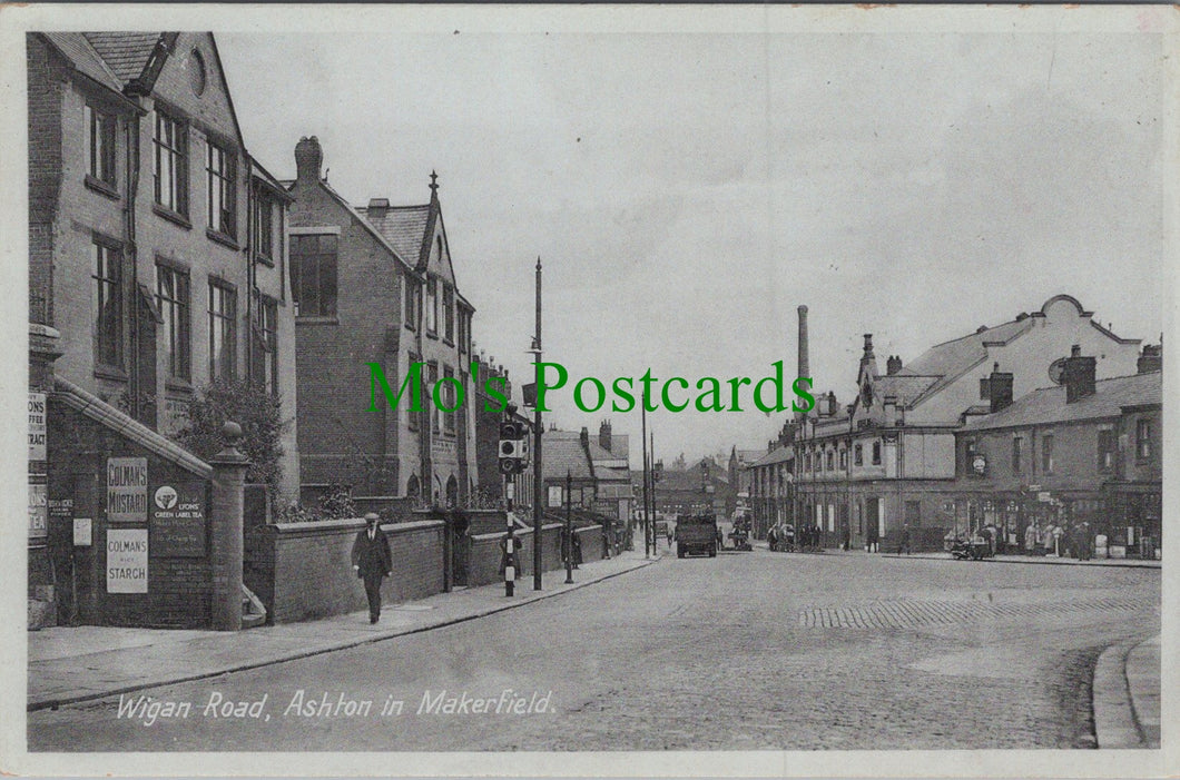 Lancashire Postcard - Wigan Road, Ashton in Makerfield Ref.HP399