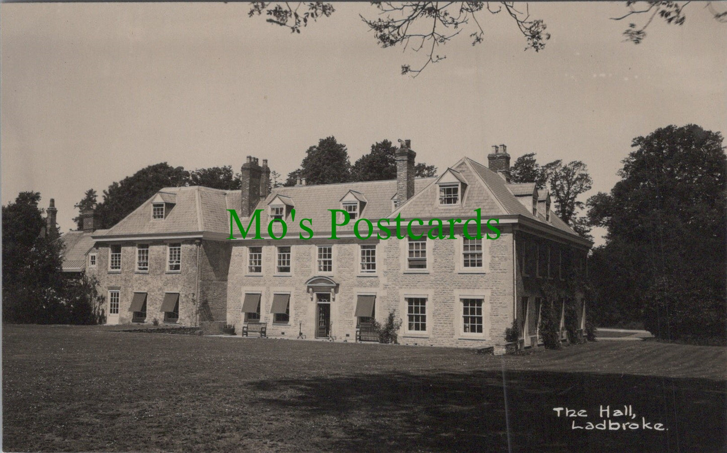 Warwickshire Postcard - The Hall, Ladbroke Ref.HP442
