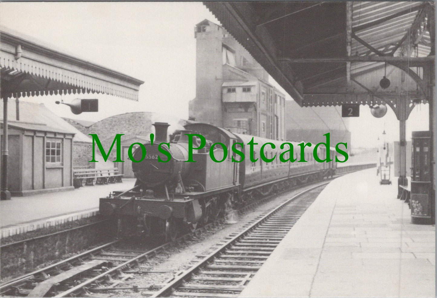 Railway Postcard - Engine No.5562 With a Train at Newquay, 1960 - Ref.SW10206
