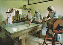 Load image into Gallery viewer, Oxfordshire Postcard - Dairy Maids, Manor Farm Museum, Cogges, Nr Witney Ref.SW9978

