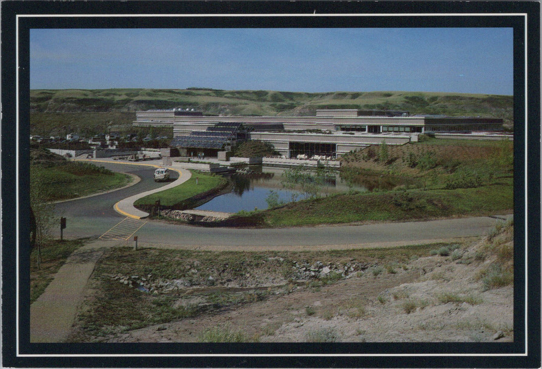 Canada Postcard - Tyrrell Museum of Palaeontology, Drumheller, Alberta Ref.SW10083