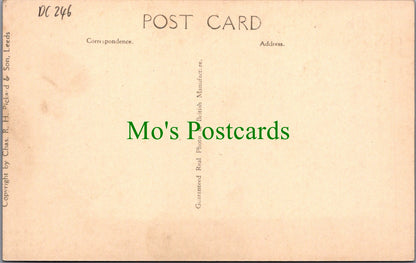 Yorkshire Postcard - Leeds, War Memorial, City Square  DC246