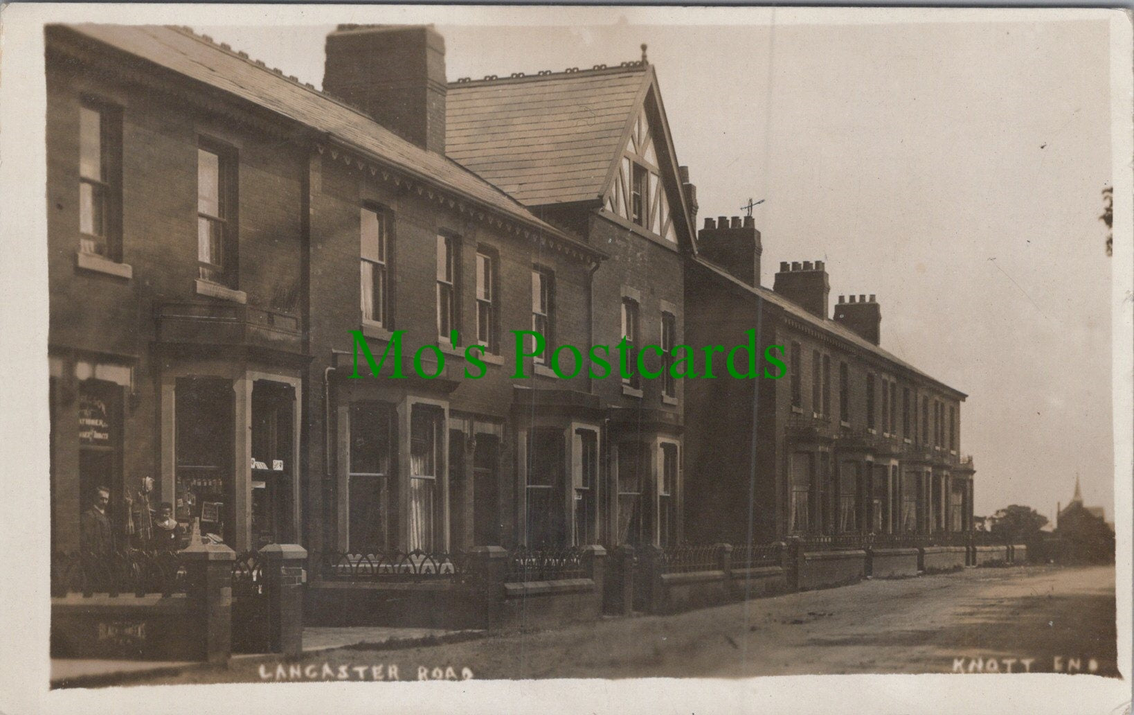 Lancashire Postcard - Knott End On Sea Village, Lancaster Road  HP497