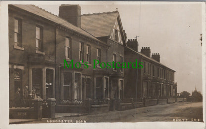 Lancashire Postcard - Knott End On Sea Village, Lancaster Road  HP497