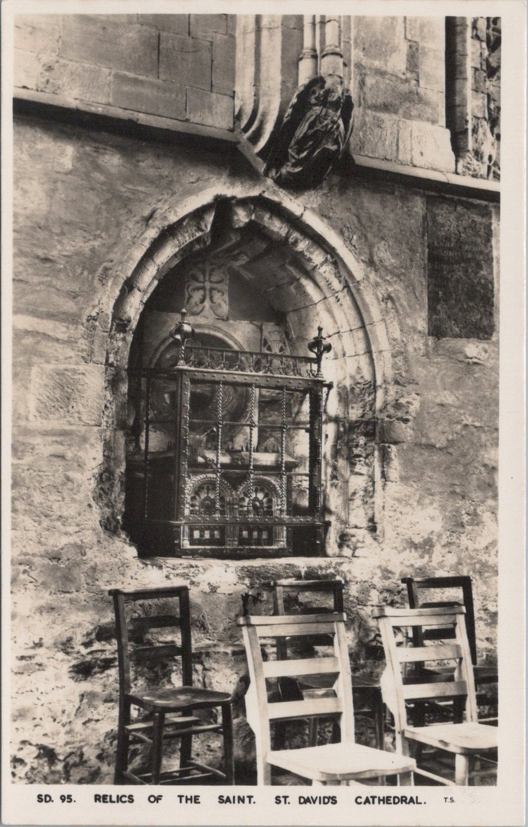 Wales Postcard - St Davids Cathedral, Relics of The Saint SW10776