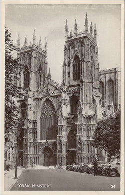 Yorkshire Postcard - York Minster  SW10817