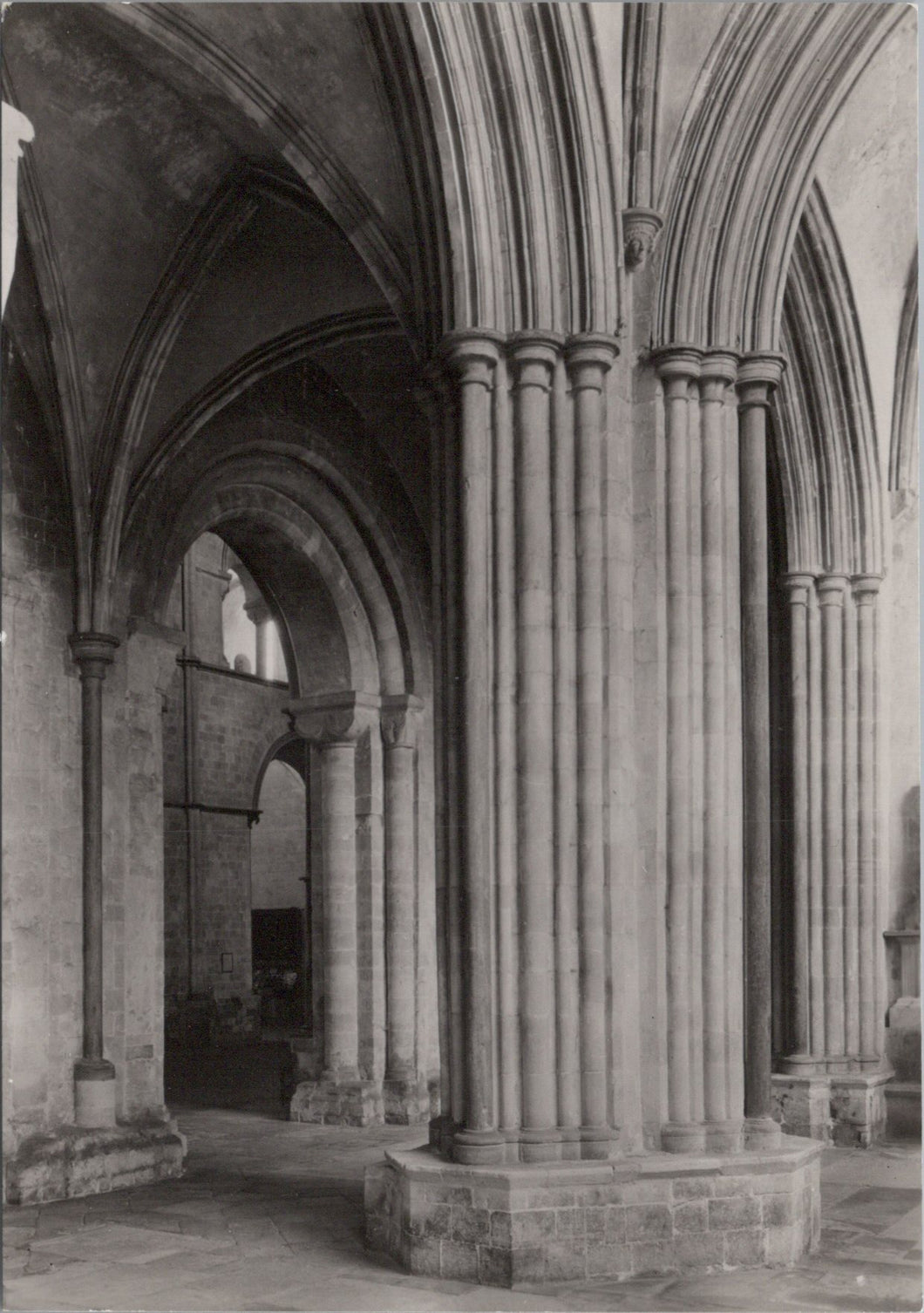 Sussex Postcard - Chichester Cathedral, North Aisle and Nave SW10319