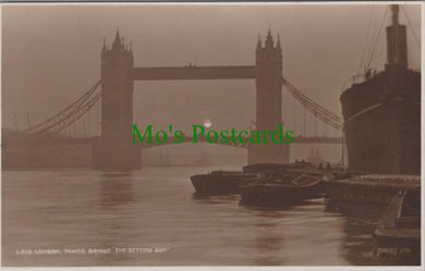 London Postcard - Tower Bridge 