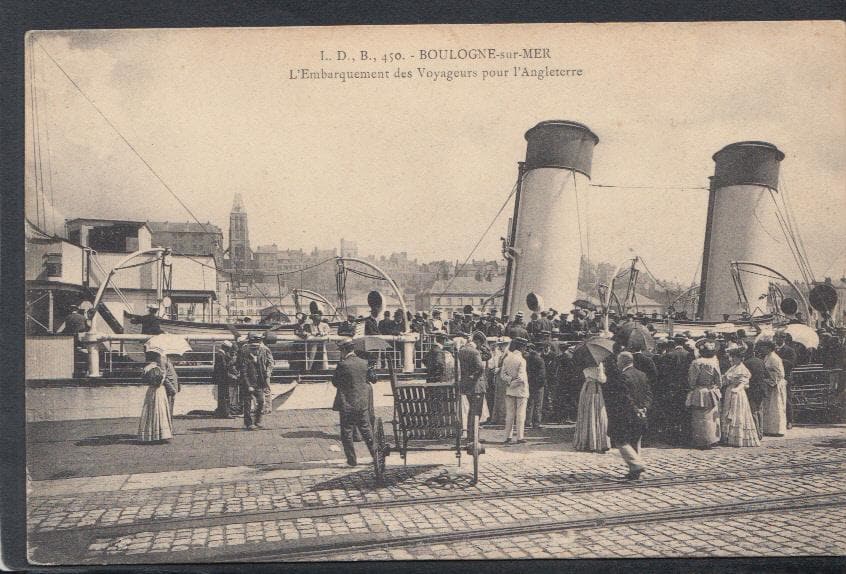 France Postcard - Boulogne-Sur-Mer - L'Embarquement Des Voyageurs Pour L'Angleterre, 1906 - Mo’s Postcards 
