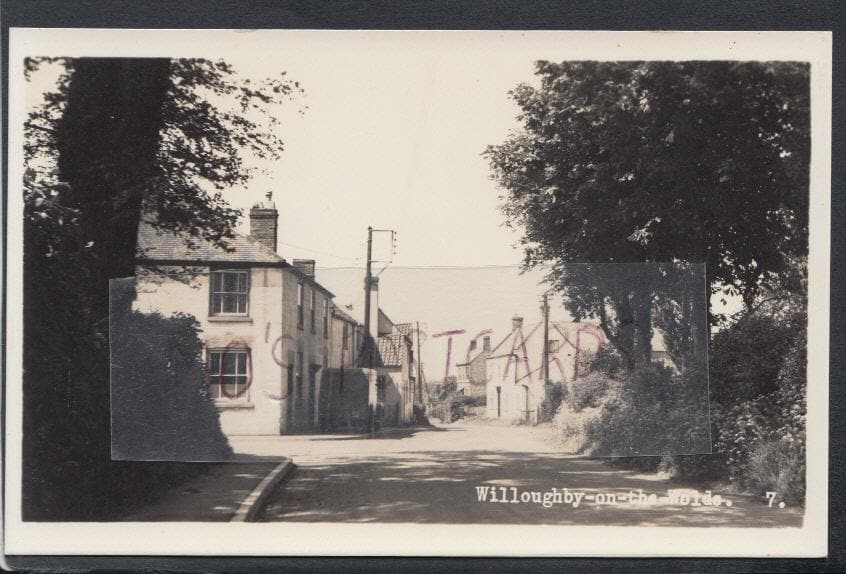 Nottinghamshire Postcard - Willoughby-On-The-Wolds Village - Mo’s Postcards 