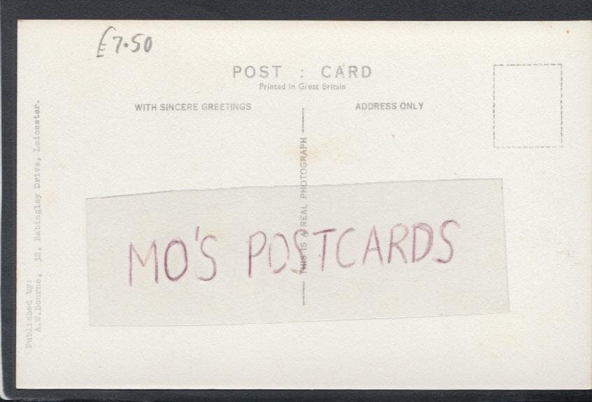 Nottinghamshire Postcard - Willoughby-On-The-Wolds Village - Mo’s Postcards 