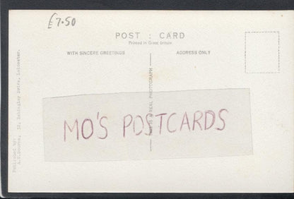 Nottinghamshire Postcard - Willoughby-On-The-Wolds Village - Mo’s Postcards 