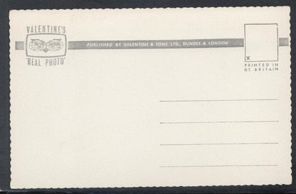 Berkshire Postcard - Quadrangle, Eton College - Mo’s Postcards 