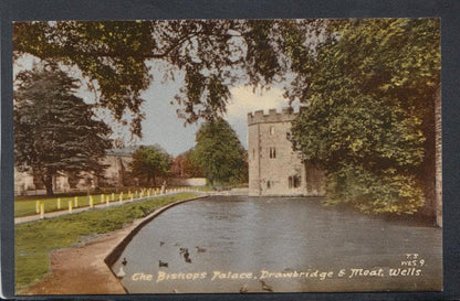 Somerset Postcard - The Bishops Palace, Drawbridge & Moat, Wells - Mo’s Postcards 