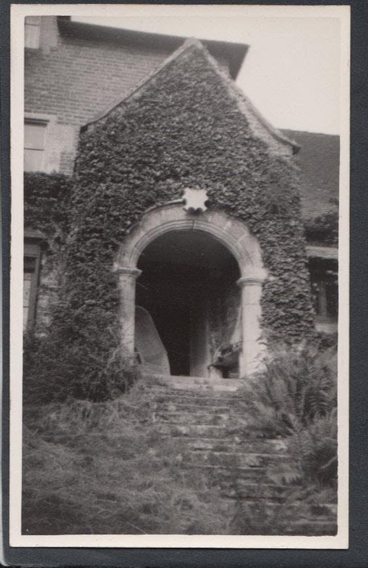 Gloucestershire Postcard - Staunton Court Farm - Mo’s Postcards 