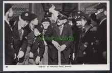 Load image into Gallery viewer, Animals Postcard - Birds - &quot;Cocky&quot; at Walpole Park, Ealing - Mo’s Postcards 
