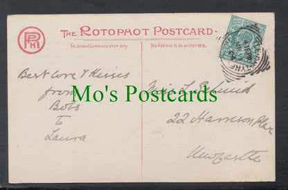 Glamour Postcard - Fashionable Lady