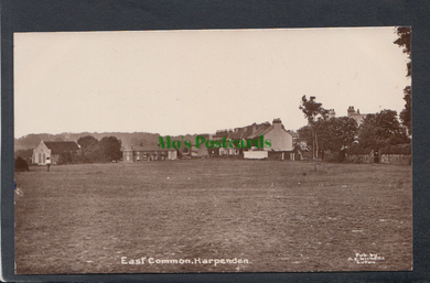 Hertfordshire Postcard - East Common, Harpenden - Mo’s Postcards 