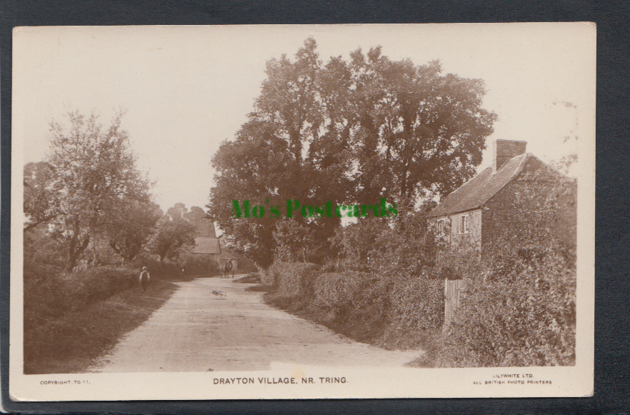Hertfordshire Postcard - Drayton Village, Near Tring - Mo’s Postcards 