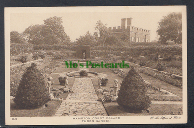 Tudor Garden, Hampton Court Palace, Middlesex