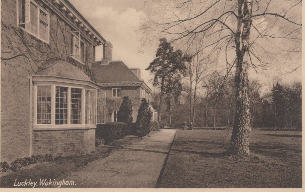 Berkshire Postcard - Luckley, Wokingham - Mo’s Postcards 