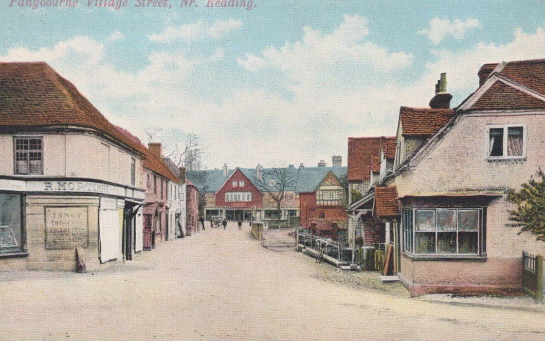 Berkshire Postcard - Pangbourne Village Street, Near Reading - Mo’s Postcards 