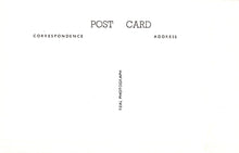 Load image into Gallery viewer, Middlesex Postcard - Old Harrow - King&#39;s Head Hotel, Harrow-On-The-Hill c1905 - Mo’s Postcards 
