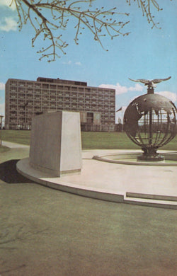 Canada Postcard - Commonwealth Air Force Memorial and City Hall on Green Island, Ottawa - Mo’s Postcards 