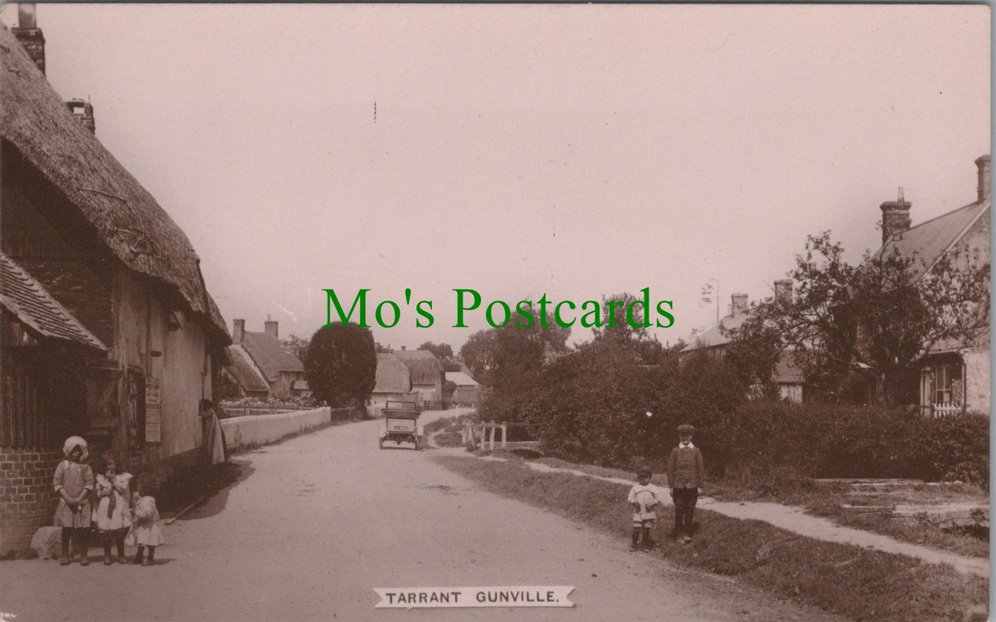 Tarrant Gunville Village, Dorset SW7647