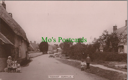 Tarrant Gunville Village, Dorset SW7647