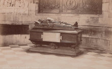 Load image into Gallery viewer, London Postcard - General Gordon Monument, St Paul&#39;s Cathedral - Mo’s Postcards 
