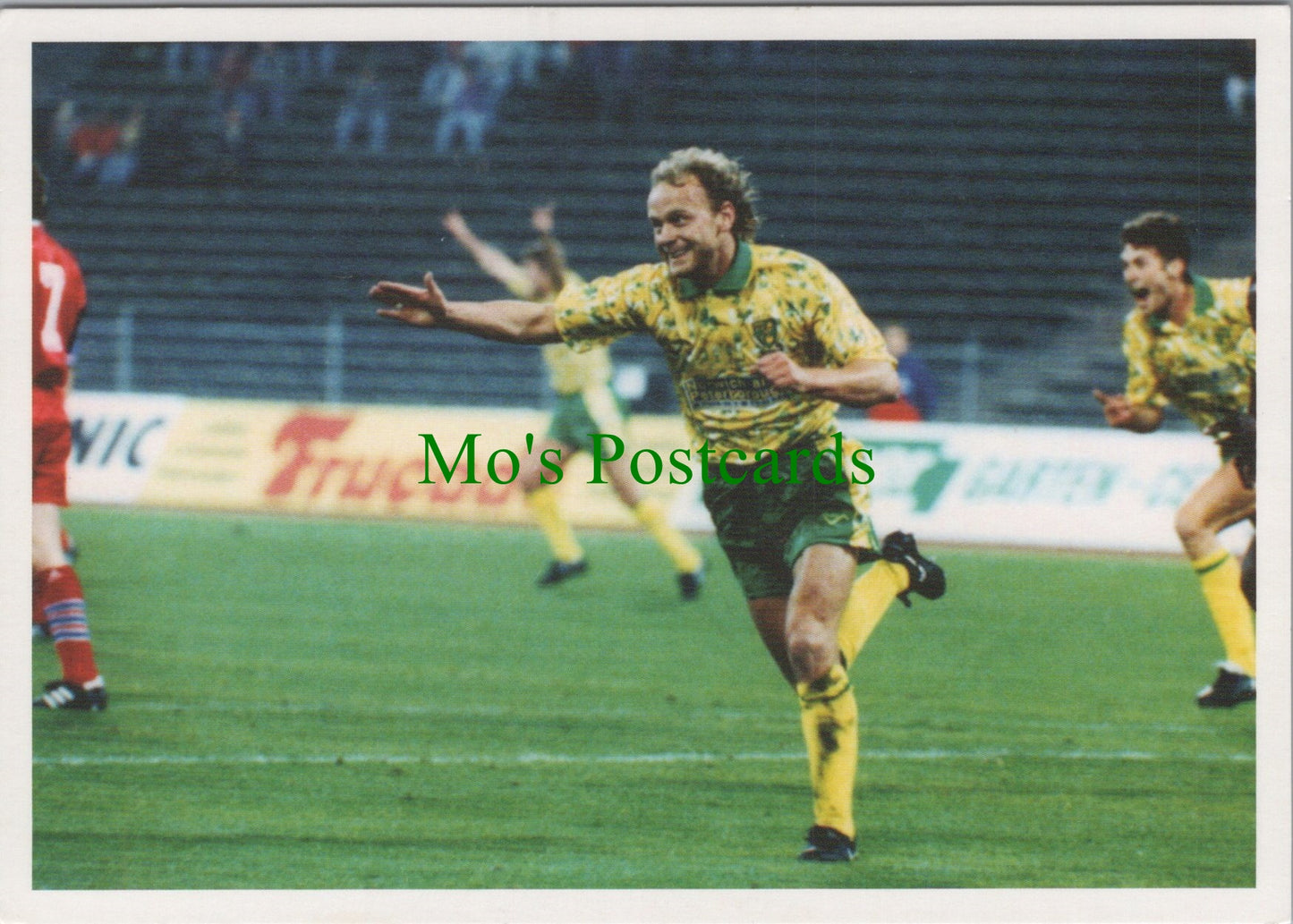 Norwich City v Bayern Munich