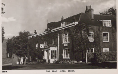 Surrey Postcard - The Bear Hotel, Esher - Mo’s Postcards 