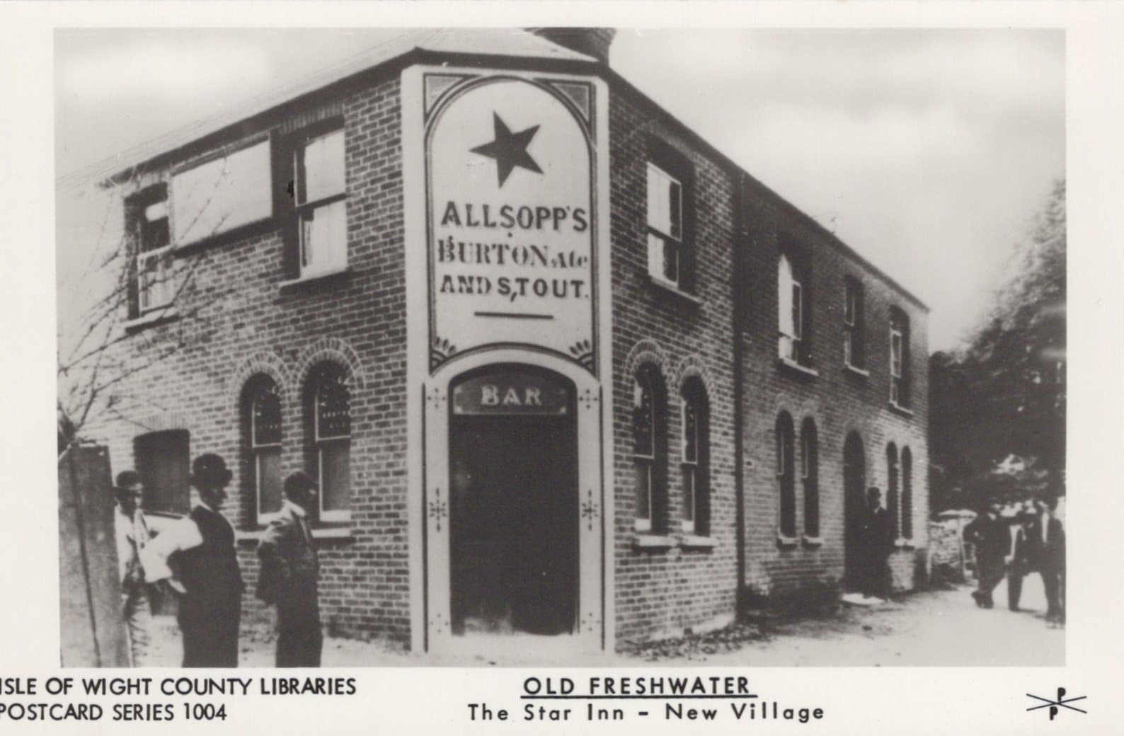 Isle of Wight Postcard - Old Freshwater - The Star Inn - New Village - Mo’s Postcards 