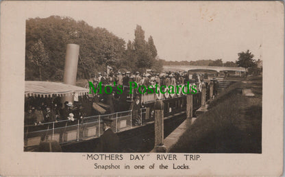 "Mothers Day" River Trip, One of The Locks