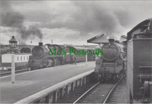 Load image into Gallery viewer, Railways Postcard - Trains at Elgin
