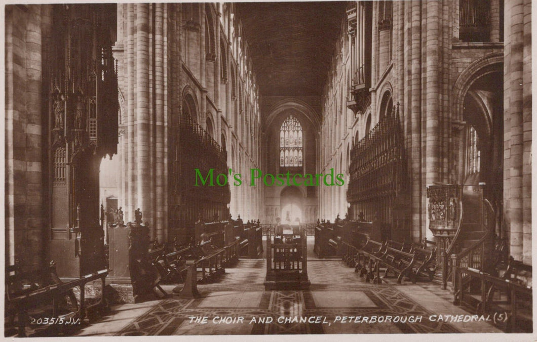 Cambridgeshire Postcard - The Choir and Chancel, Peterborough Cathedral - Mo’s Postcards 