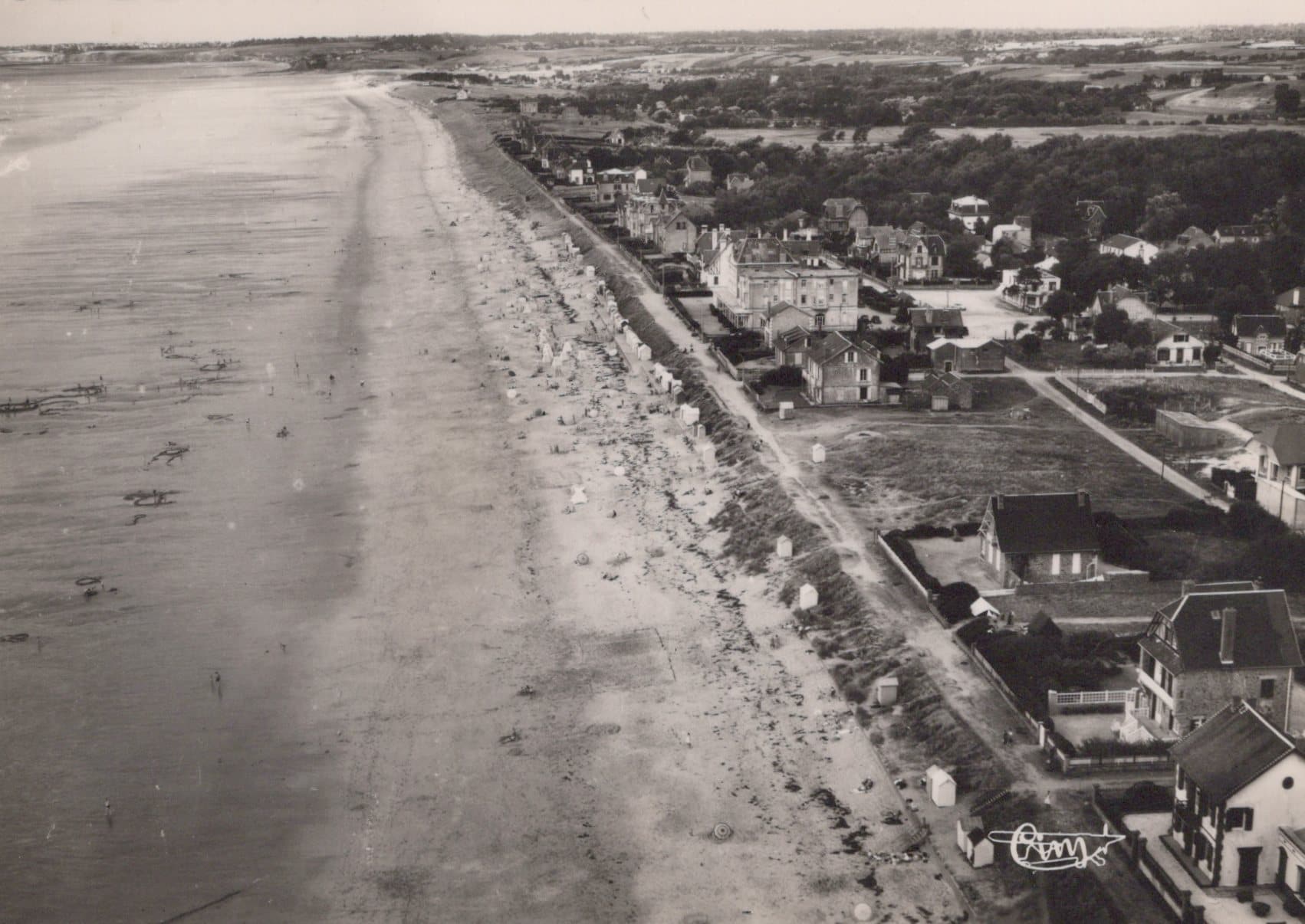 France Postcard - Aerial View of Jullouville, Manche - La Plage - Mo’s Postcards 