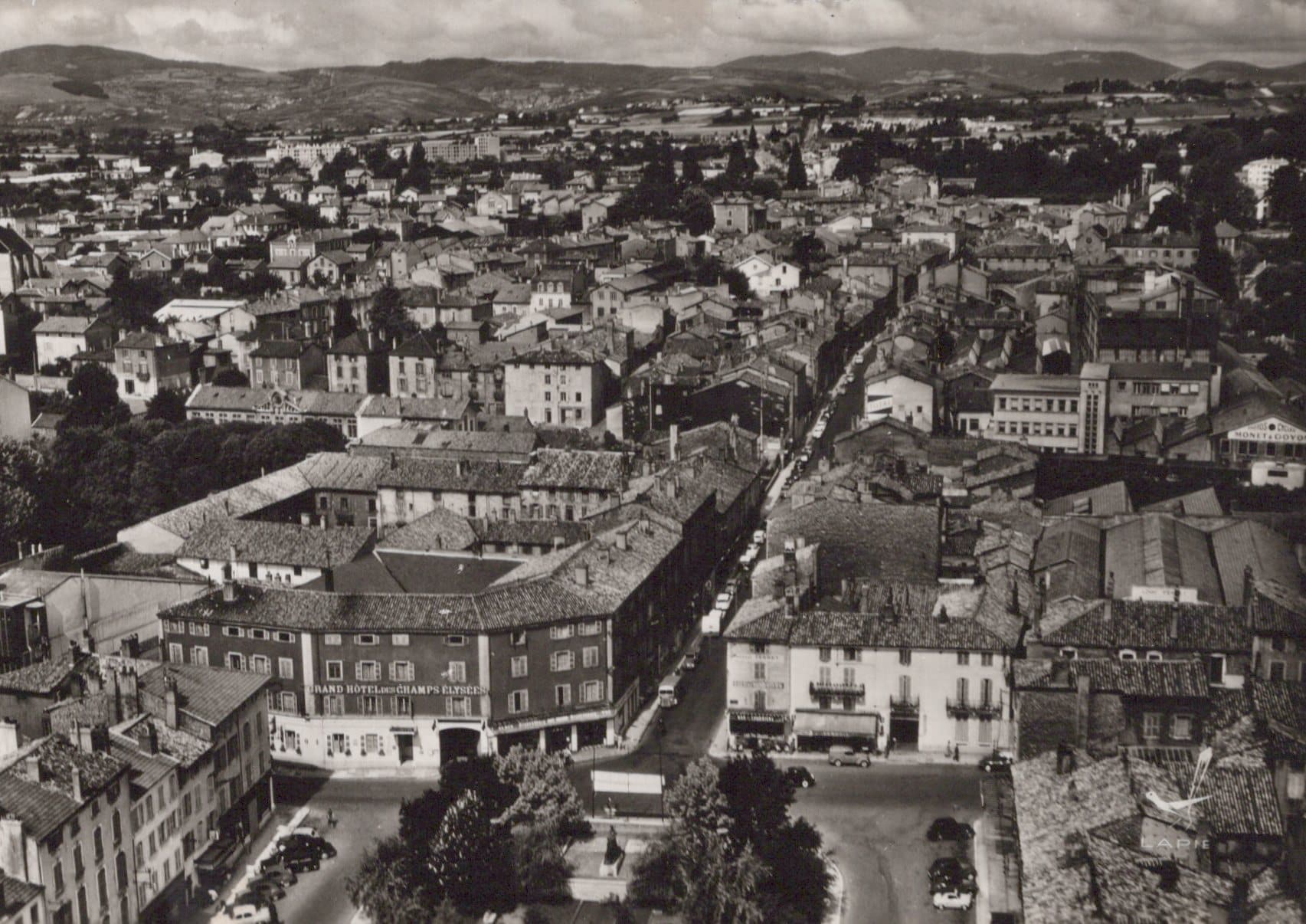 France Postcard - Aerial View of Macon - La Place De La Barre - Mo’s Postcards 