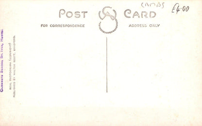 Cambridgeshire Postcard - Statue of Oliver Cromwell, St Ives - Mo’s Postcards 